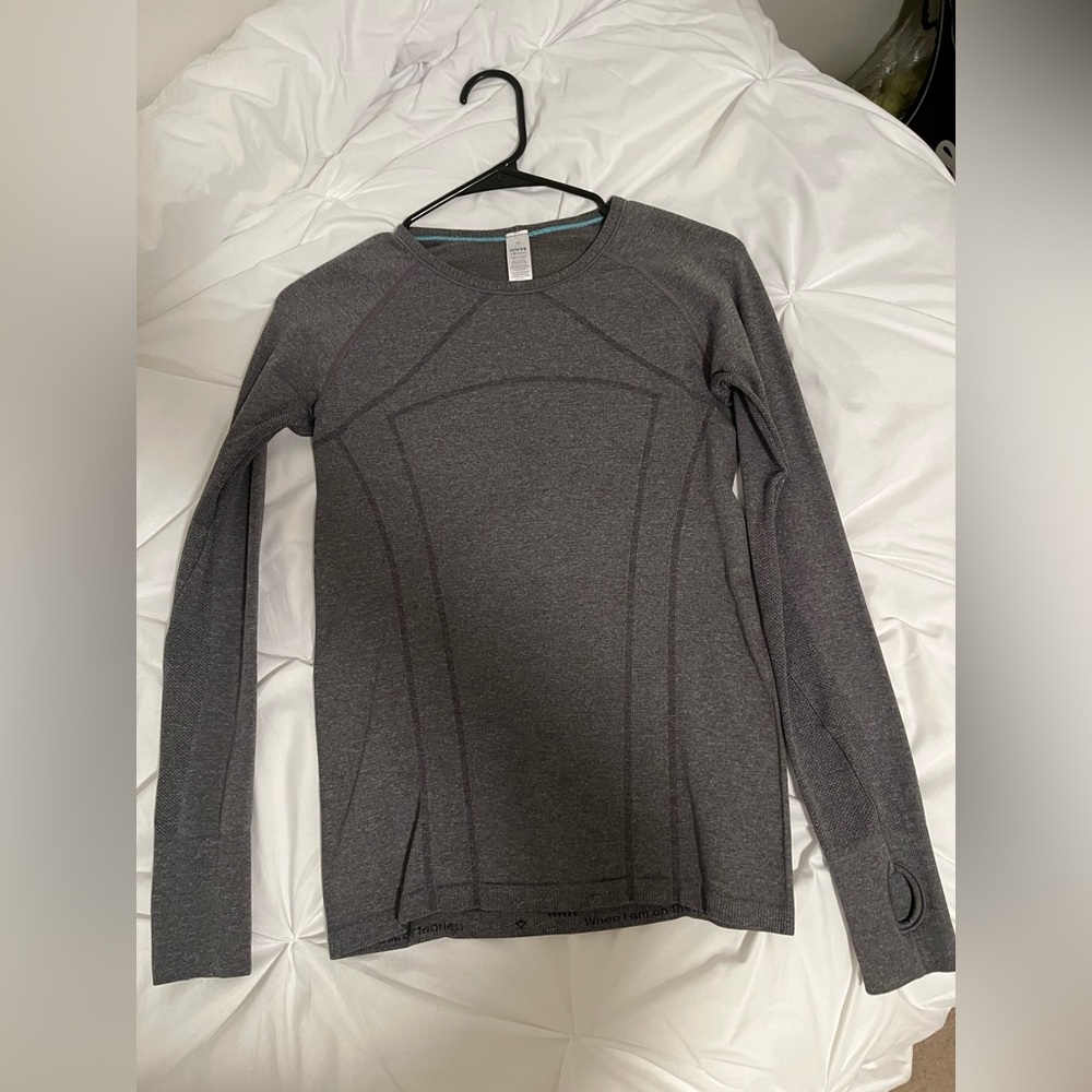 Ivivva grey long sleeve